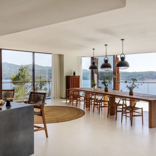 The Cliffhanger Dining Room