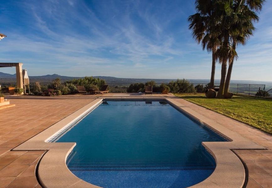 puntiro%CC%81 country views