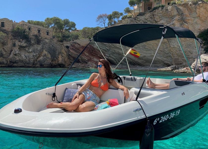 bare boat rental in santa ponsa area