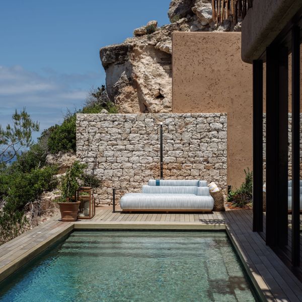 The Cliffhanger Pool Area