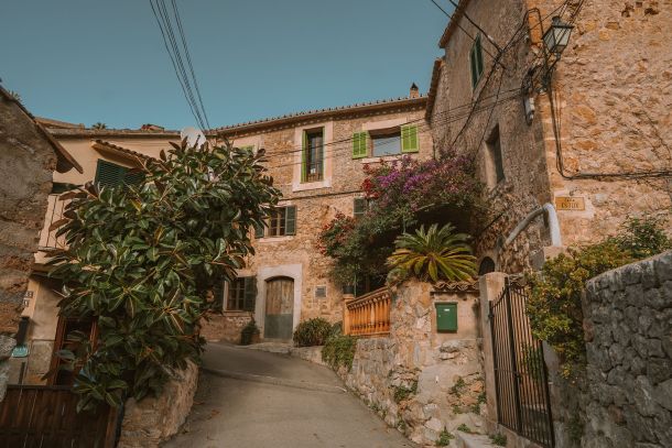 Deia article villages compressed