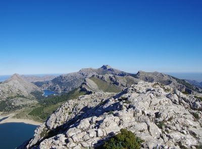 Hiking Mallorca with Jorn 2 scaled d2c90571