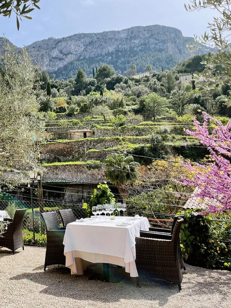 restaurant sebastian deia mallorca fusion