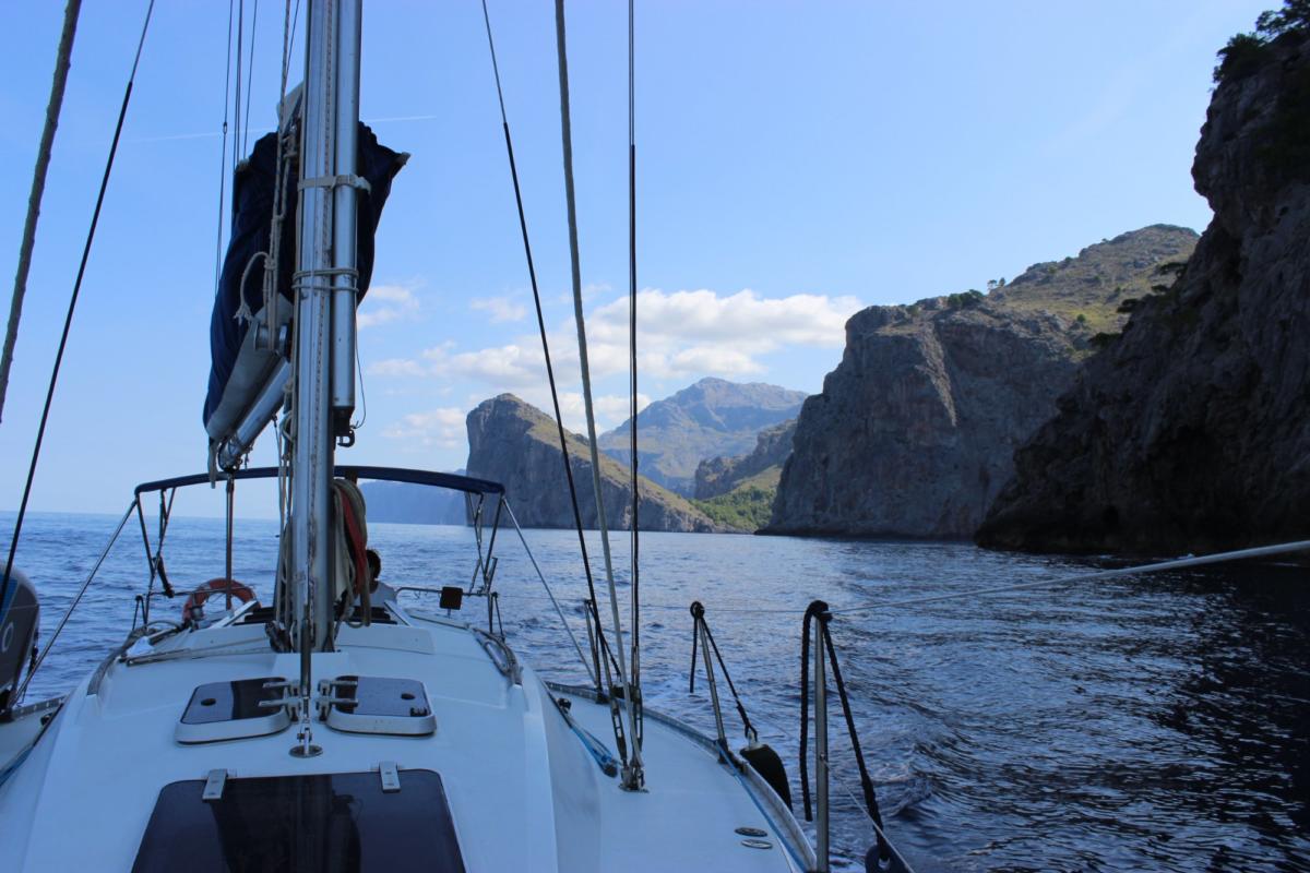 Sunset sailing cruise