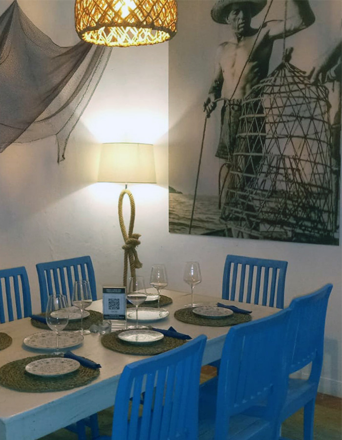 seafood restaurant port