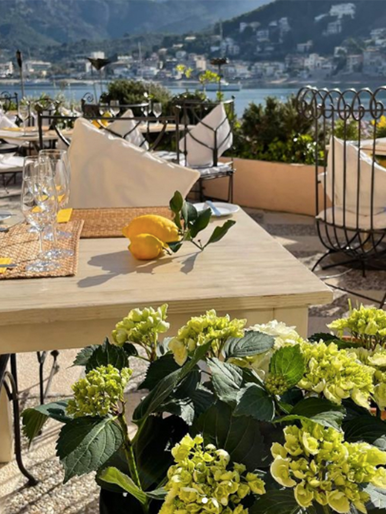 agapanto restaurant port soller