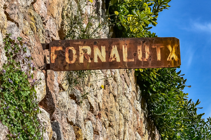 fornalutx sign