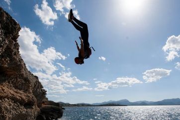 experiences cliff jumping 3 08be76e9