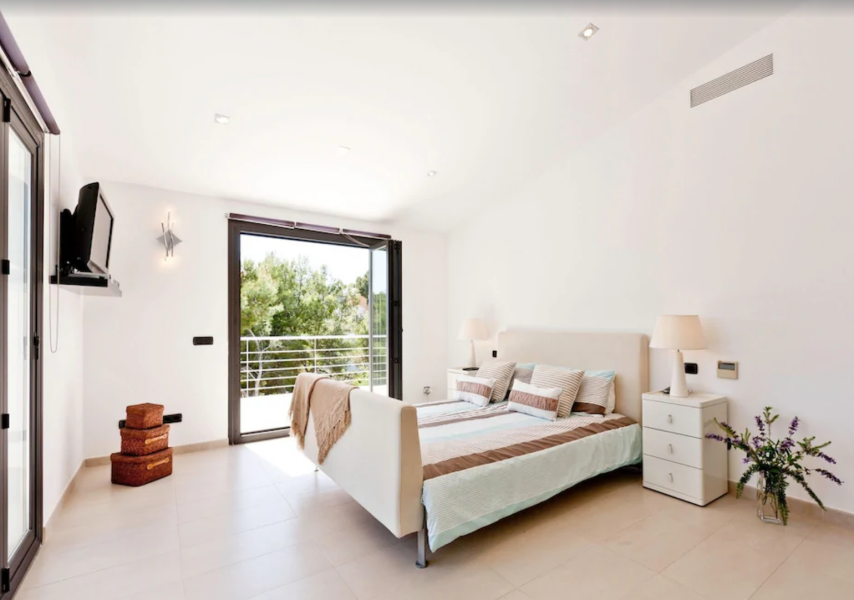 modern villa mallorca bedroom 4c05b47b