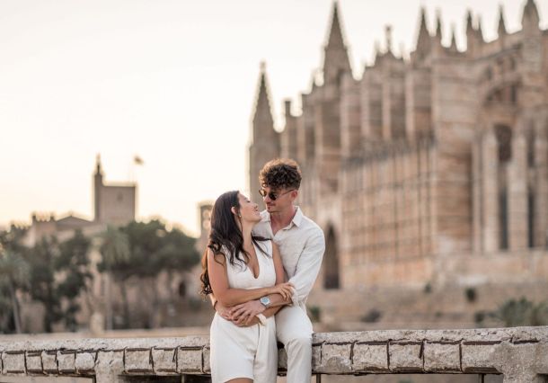 Couple Cathedral La Seu compressed scaled e1633336321289 515330d8