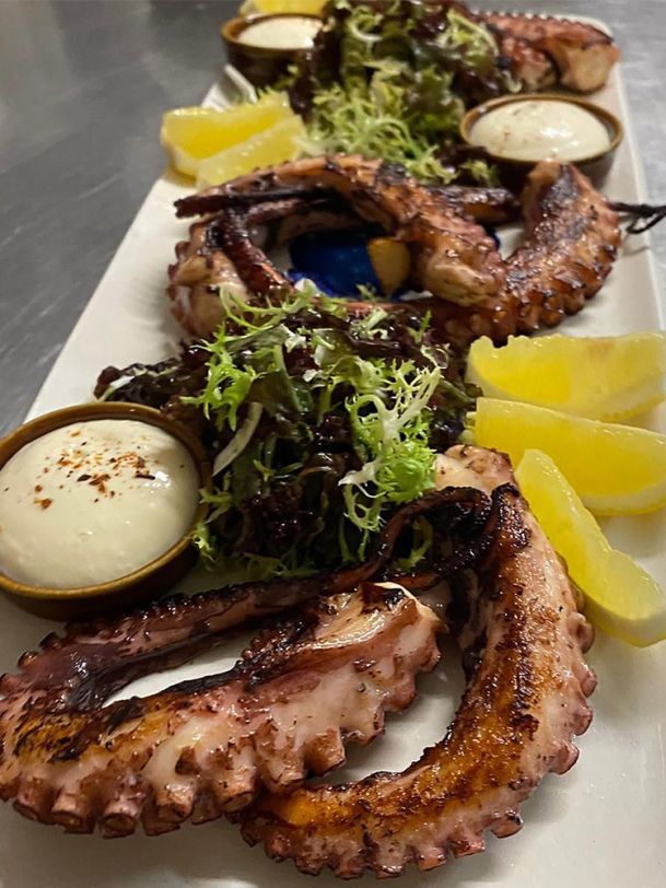 umami fresh bistro 2 682b3c24