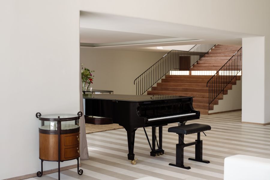 The Pinnacle Piano detail 7f37e4e8