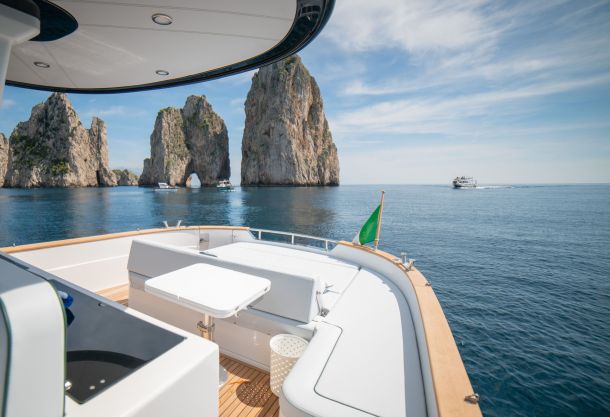 Capri ac859fb8