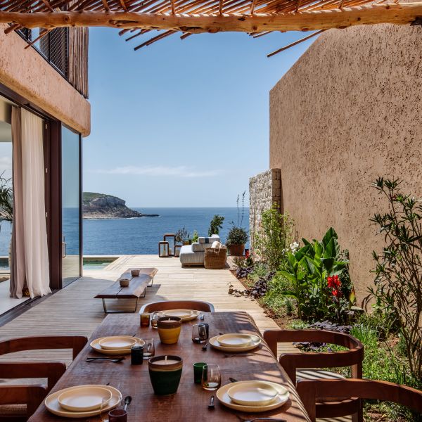 The Cliffhanger Terrace c28004b9